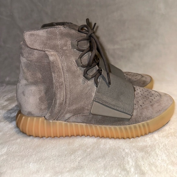 Yeezy Boost 750 Size-8 Men’s